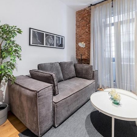 2 Bedrooms 1 Bathroom Furnished - Centro - Equipped & Stylish - Minty Stay Madrid Buitenkant foto