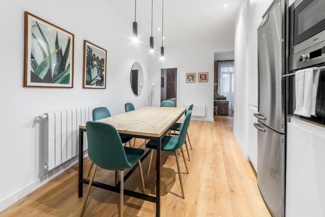 2 Bedrooms 1 Bathroom Furnished - Centro - Equipped & Stylish - Minty Stay Madrid Buitenkant foto